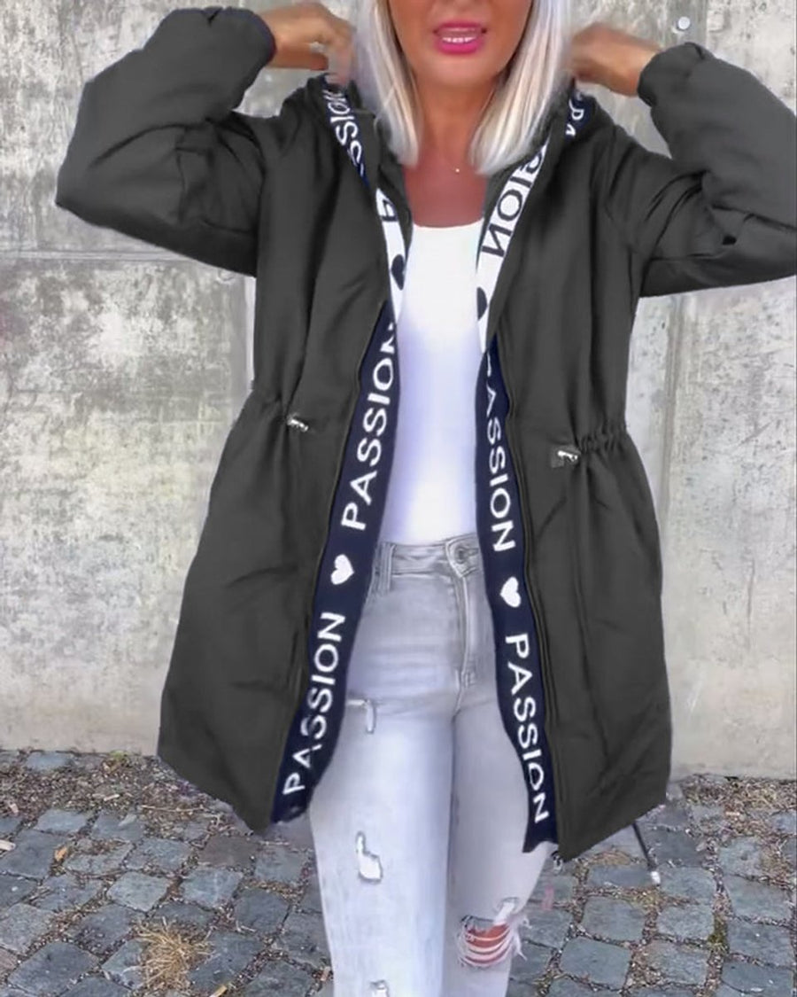 Camila | Parka midi con capucha y cordón